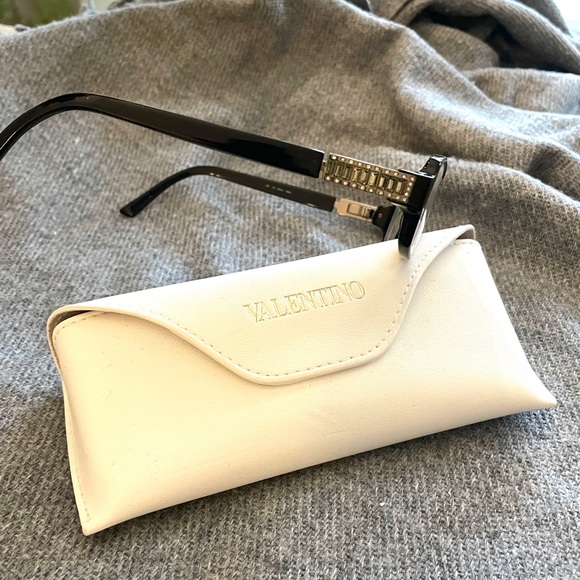 Valentino Glasses - Picture 3 of 11